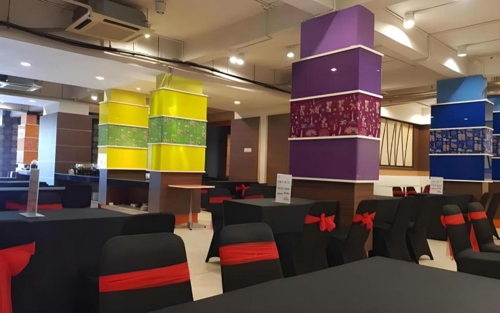 U Stay Hotel Mangga Besar Jakarta Exteriör bild