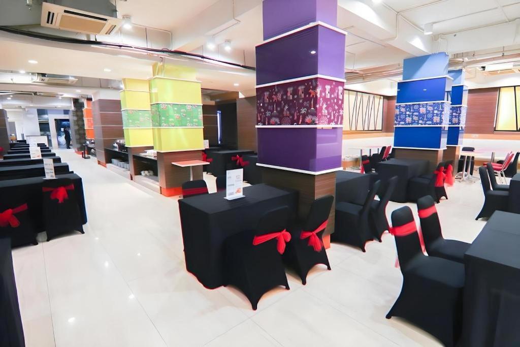 U Stay Hotel Mangga Besar Jakarta Exteriör bild