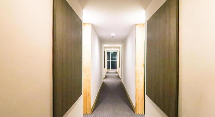 U Stay Hotel Mangga Besar Jakarta Exteriör bild