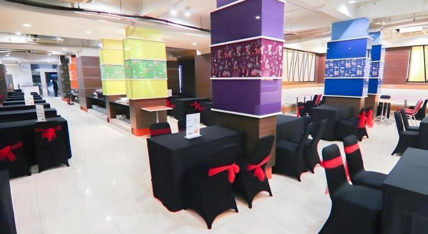 U Stay Hotel Mangga Besar Jakarta Exteriör bild