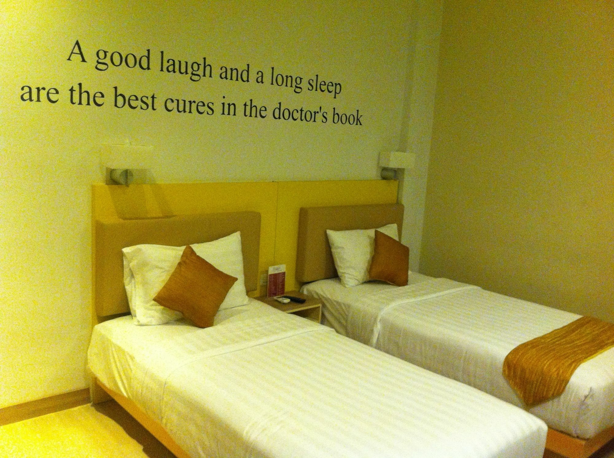 U Stay Hotel Mangga Besar Jakarta Exteriör bild