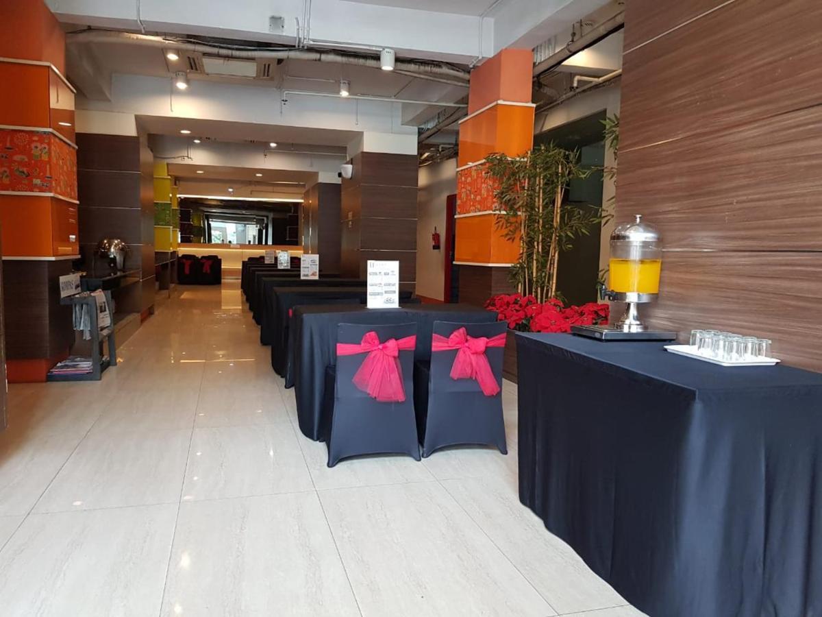 U Stay Hotel Mangga Besar Jakarta Exteriör bild