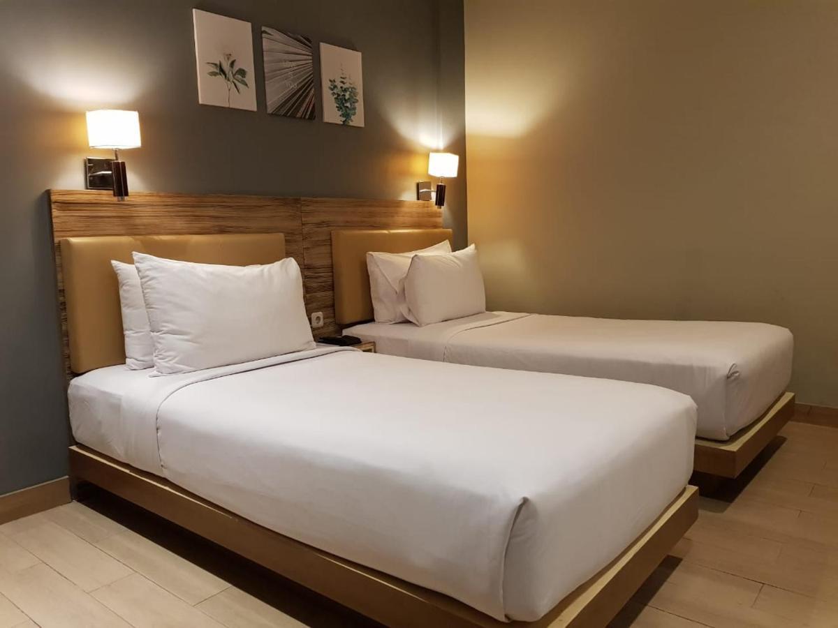 U Stay Hotel Mangga Besar Jakarta Exteriör bild