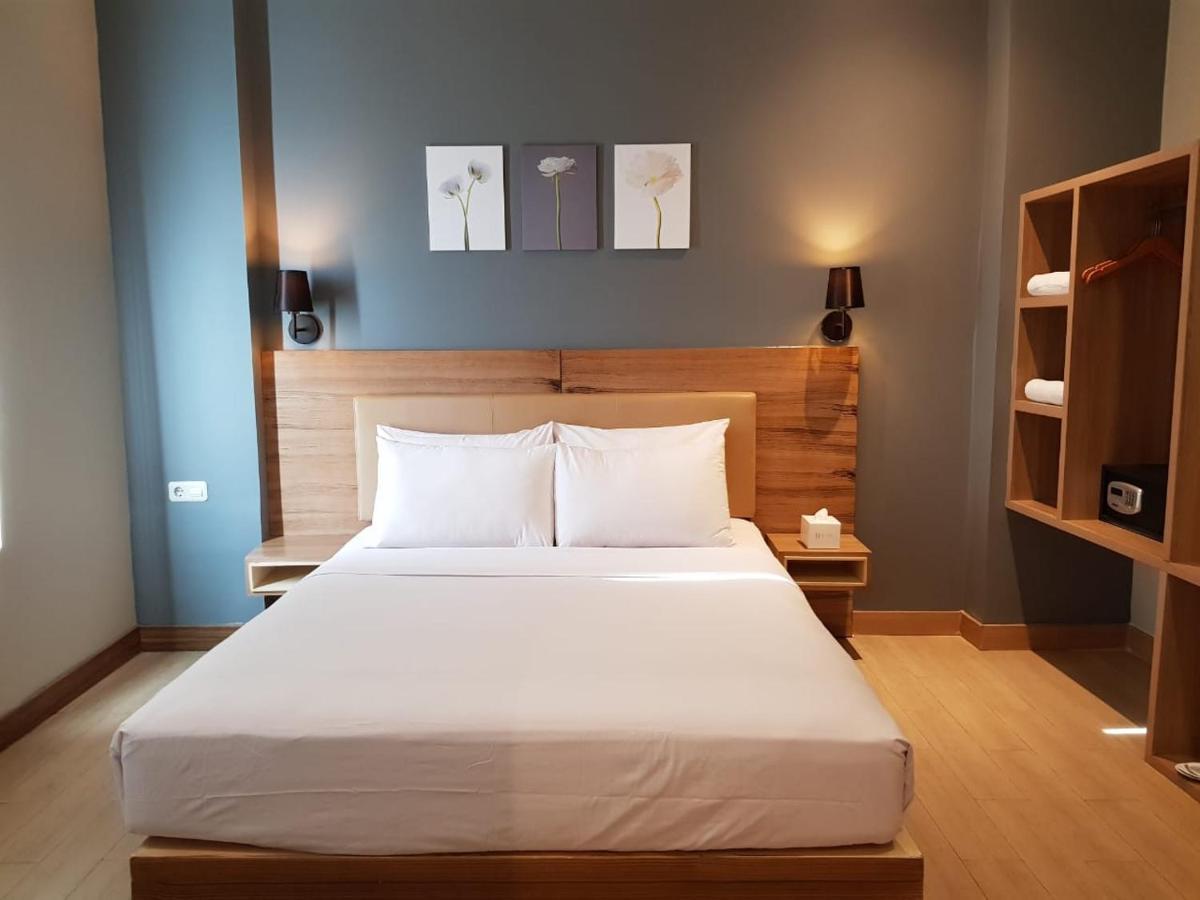 U Stay Hotel Mangga Besar Jakarta Exteriör bild