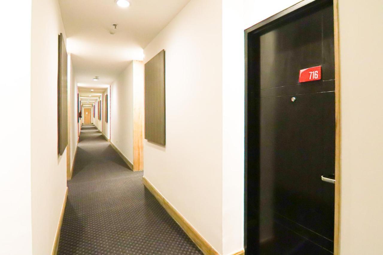 U Stay Hotel Mangga Besar Jakarta Exteriör bild